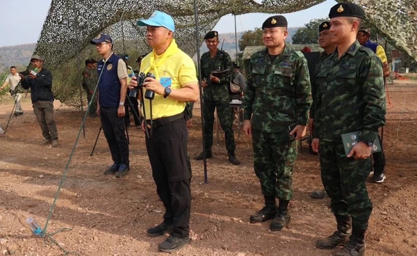 ไฟป่าทับลานดับแล้ว! มทภ.2 ลงพื้นที่ให้กำลังใจผู้ปฏิบัติงาน