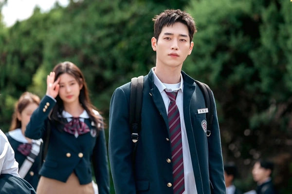 ‘ซอคังจุน’ คัมแบ็ค หล่อจึ้ง บทสายลับแฝงตัวไฮสคูล ‘Undercover High School ปลอมมาเรียน เนียนมาสืบ’ 