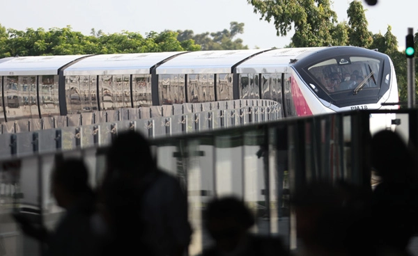 รถไฟฟ้าฟรี วันที่ 2 ตามมาตรการลดฝุ่น PM 2.5 คนใช้บริการ 1.55 ล้านคน-เที่ยว