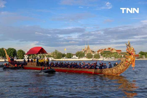 อัญเชิญ “เรือพระที่นั่งนารายณ์ทรงสุบรรณ รัชกาลที่ 9” ลงน้ำเตรียมการจัดขบวนพยุหยาตราทางชลมารค