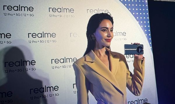 realme ดึง ใหม่ ดาวิกา เปิดตัว realme 12 Pro+ 5G เริ่มต้น 13,999 บาท ได้กล้อง 64 MP ซูม 120 เท่า !