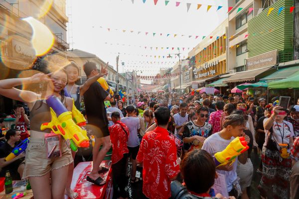 รวม 5 สถานที่สุดฮอตฉลองสงกรานต์ใจกลางกรุง