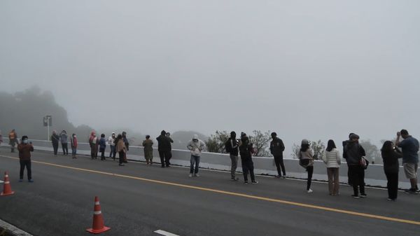 เปิดภาพ ดอนอินทนนท์ รับลมหนาว อุณหภูมิต่ำสุด 10 องศา