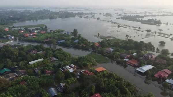 สรุปสถานการณ์ เขื่อนเจ้าพระยา 20 ต.ค. ระบายน้ำลดลง-เหนือเขื่อนยังอ่วม