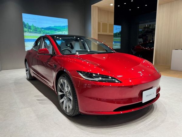 Tesla เปิดตัว Experience Store แห่งใหม่ ณ สยามพารากอน พร้อมการเปิดตัวร้านค้าออนไลน์