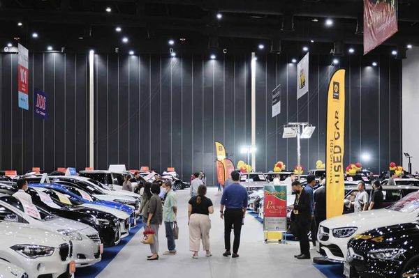 งาน Fast Auto Show Thailand 2024 รถใหม่ป้ายแดง รถไฟฟ้า และรถมือสองรับประกัน