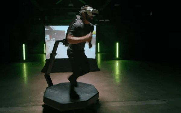 ลู่วิ่งแบบ VR “Virtuix Omni One” ทางเลือกใหม่ของการออกกำลังกายในบ้าน