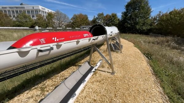 ต้นแบบ Hyperloop ย่อส่วนในยุโรป ทดสอบระบบการวิ่งสำเร็จ