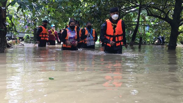 นราธิวาสอ่วม! ฝนถล่ม น้ำท่วมขยายวงกว้างแล้ว 7 อำเภอ