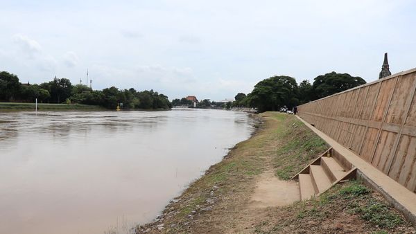 พระนครศรีอยุธยา เสริมเขื่อนริมเจ้าพระยา ป้องกันน้ำท่วมโบราณสถาน