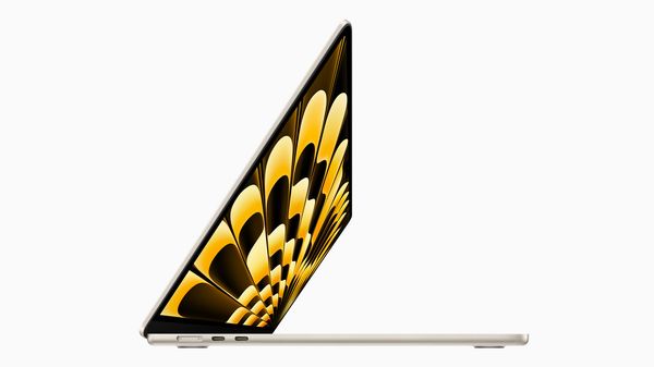 Apple เปิดตัว MacBook Air รุ่น 15 นิ้ว บางที่สุดในโลก 