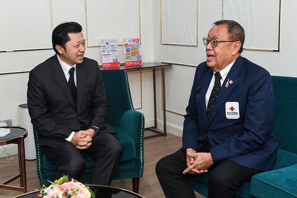 ครอบครัวเจียรวนนท์ และ ผู้ร่วมทำบุญบำเพ็ญกุศล “คุณหญิงเทวี เจียรวนนท์” บริจาค 80 ล้านบาท เพื่อสมทบทุนก่อสร้างโรงพยาบาลจุฬาลงกรณ์ สภากาชาดไทย