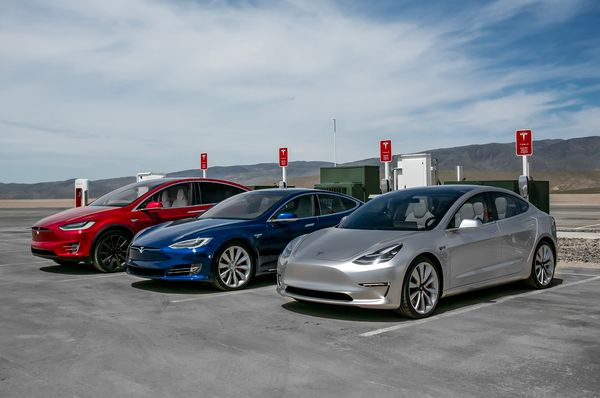 บริษัท Tesla จดทะเบียนในไทย ผู้ผลิตรถยนต์ไฟฟ้าอันดับ 1 ของโลก