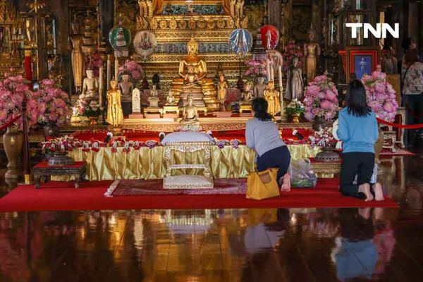 ไหว้พระขอพรในโอกาสขึ้นปีใหม่ สักการะพระพุทธรูป นบพระปฏิมา 9 นครามหามงคล 2568