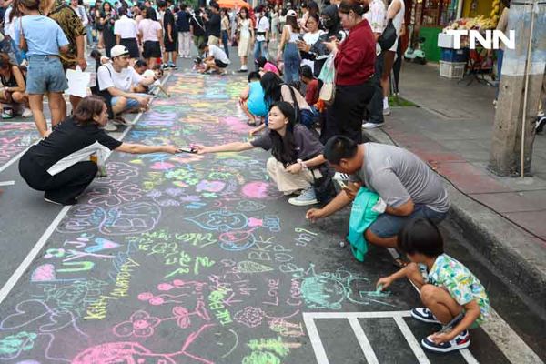 กทม. ชวนลดใช้รถ เพ้นท์สีถนนบรรทัดทองเพิ่มพื้นที่คนเดิน ในงาน Bangkok Car Free 2024