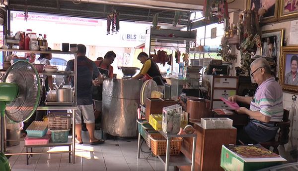 ‘ข้าวหมูแดงนครปฐม’ ขึ้นทะเบียนมรดกภูมิปัญญาทางวัฒนธรรม ตำนานความอร่อย 100 ปี 