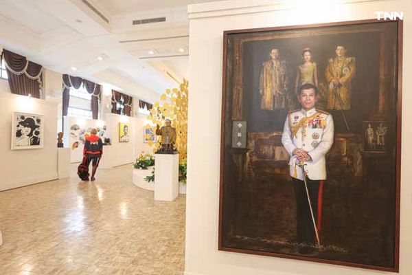 นิทรรศการศิลปกรรมเฉลิมพระเกียรติ “บวร ๑๐” ในหลวง ครบ 6 รอบ 72 พรรษา