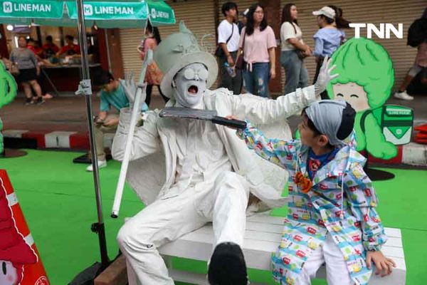 กทม. ชวนลดใช้รถ เพ้นท์สีถนนบรรทัดทองเพิ่มพื้นที่คนเดิน ในงาน Bangkok Car Free 2024