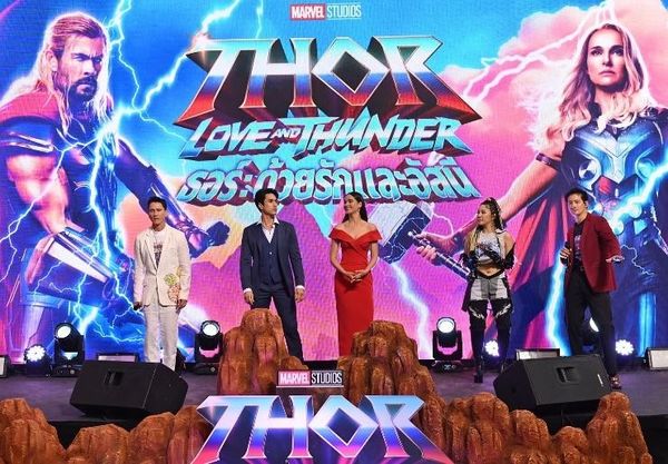 ‘ณเดชน์ ควง ญาญ่า’ พร้อม 3 ศิลปินสาวกมาร์เวล ร่วมงานเปิดตัวภาพยนตร์ Thor: Love and Thunder