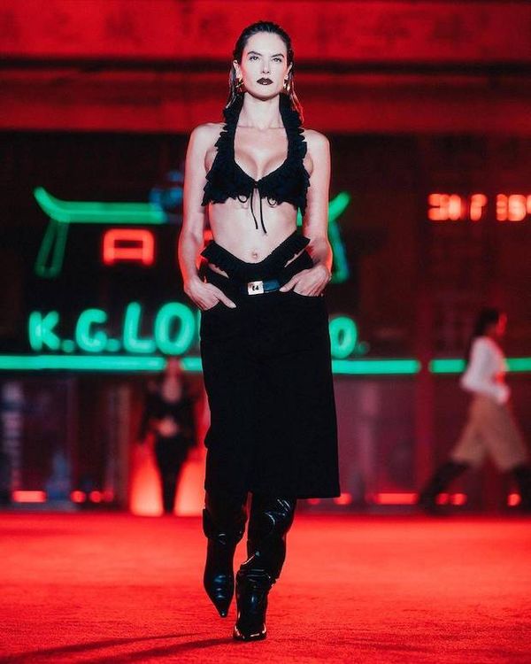 คนไทยปังอีก!! ‘เพียว ปีย์วรา’ เดินเปิดแฟชั่นโชว์แบรนด์ Alexander Wang ที่แอลเอ