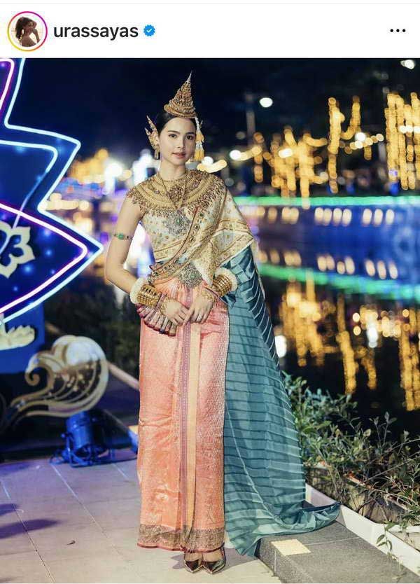 นางนพมาศ ญาญ่า อุรัสยา สุดงดงาม ร่วมขบวนแห่ทางน้ำ ลอยกระทง 2567