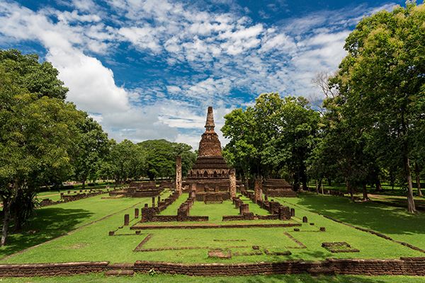 10 ที่เที่ยวกำแพงเพชร 2565 ดื่มด่ำธรรมชาติโอโซนเมืองรอง