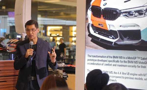 BMW เผยโฉมเซฟตี้คาร์สายพันธุ์ M ในศึกโมโตจีพี ไทยแลนด์