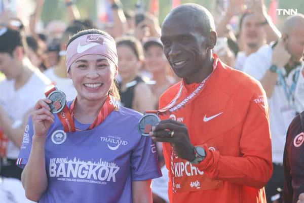 ประมวลภาพ พระราชินี ทรงร่วมกิจกรรมวิ่งผ่าเมือง Amazing thailand Marathon Bangkok 2024