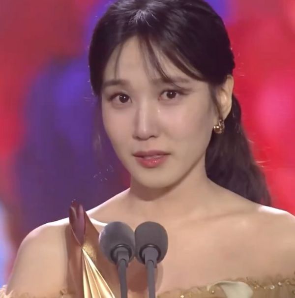 รวบตึงผลผู้ชนะ!! 'ซงฮเยคโย - พัคอึนบิน' คว้ารางวัลใหญ่ Baeksang Arts Awards ปีนี้