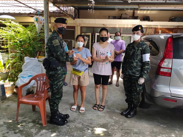 กองทัพไทย ปฎิบัติการเชิงรุกช่วยประชาชน-นำผู้ป่วยโควิดส่ง รพ.