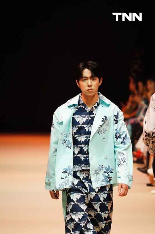 บาติกไทยสู่เวทีแฟชั่นสุดยิ่งใหญ่ “ELLE Fashion Week 2024” ในโชว์พิเศษ “Timeless Crafting with Batik”