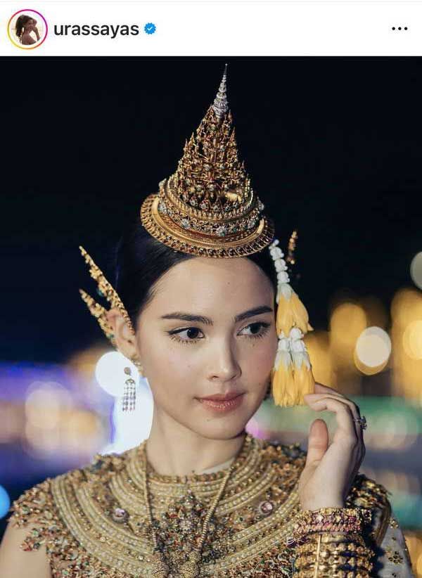 นางนพมาศ ญาญ่า อุรัสยา สุดงดงาม ร่วมขบวนแห่ทางน้ำ ลอยกระทง 2567