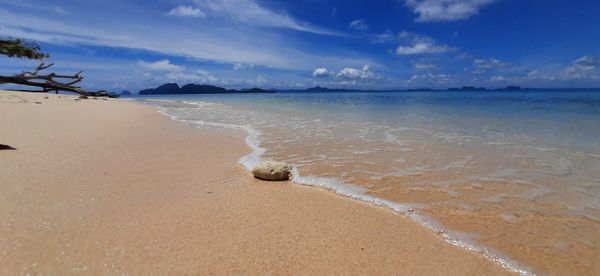 “เกาะกระดาน” ชายหาดสวยที่สุดในโลก เดินทางอย่างไร เที่ยวฤดูไหนสวยที่สุด!