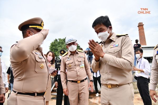 ชัชชาติ ขอบคุณกองทัพส่งกำลังพลร่วมทำเขื่อนกระสอบทรายป้องกันน้ำท่วมริมเจ้าพระยา