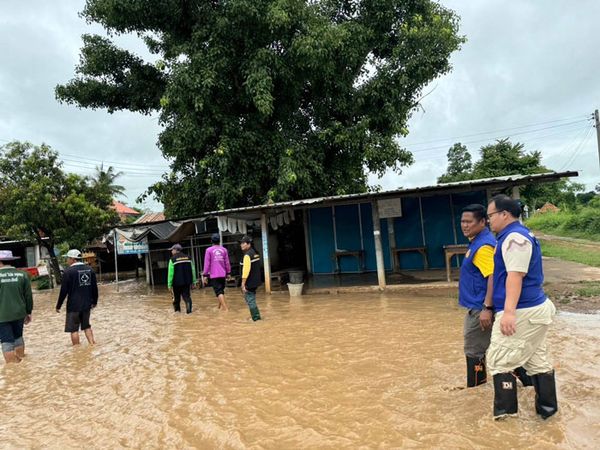 น้ำป่าจากเขาเพชรบูรณ์ทะลักท่วม 4 หมู่บ้านในพิจิตร โรงเรียนปิดเรียน 1 แห่ง