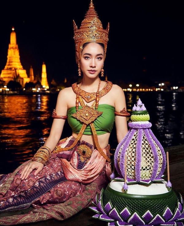 สวยสะกดใจ มิน พีชญา สวมชุดไทยแปลงโฉมเป็นนางนพมาศ 