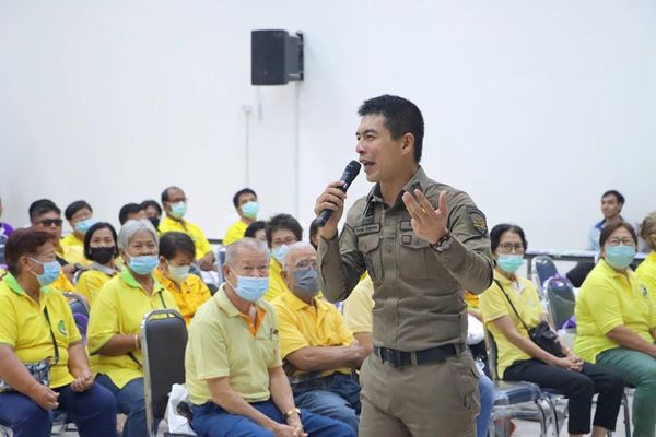 เทศบาลเมืองพระพุทธบาท ติวเข้มผู้ปกครอง-ผู้นำชุมชน ดูแลเยาวชนไม่ให้ทำผิดกฏหมาย