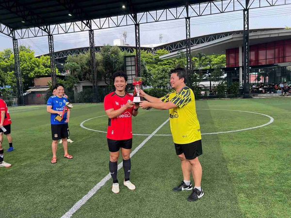 TNNFC คว้าแชมป์แรกของปี ในศึกฟุตบอลเจ็คคนสี่เส้า TDPK VALLEY INVITATION CUP 2024