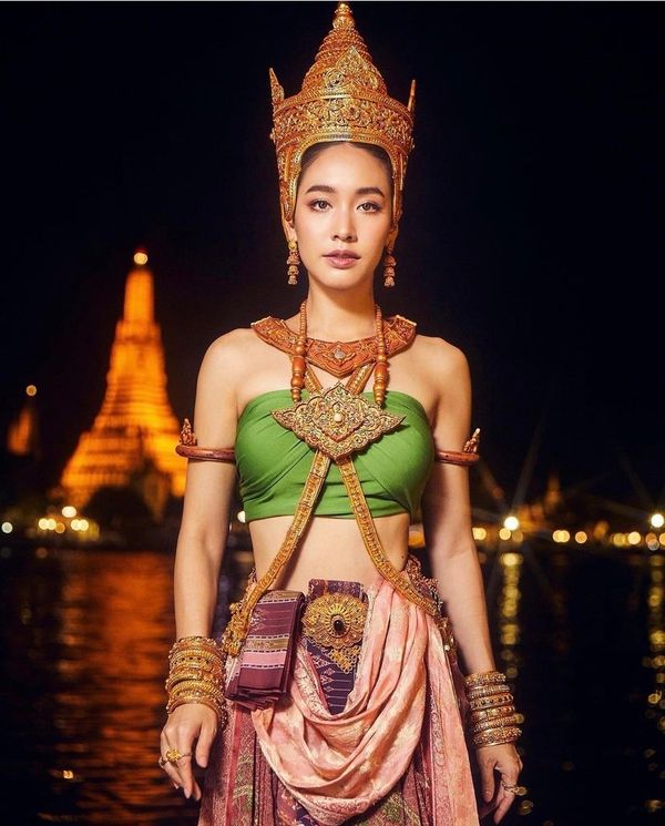 สวยสะกดใจ มิน พีชญา สวมชุดไทยแปลงโฉมเป็นนางนพมาศ 