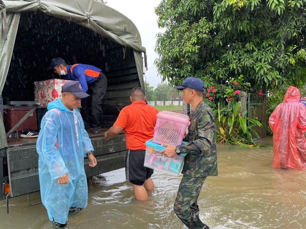 พายุโนรูถล่มอุบลฯ กลาโหม สั่งทุกเหล่าทัพระดมกำลังพลช่วยผู้ประสบภัย