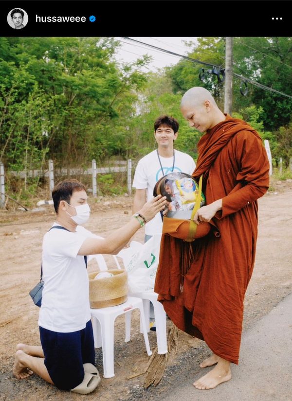 เด็กวัดคนนี้หน้าคุ้นๆ เข้ม หัสวีร์ ขอเดินบิณฑบาตพร้อม  หลวงพี่ยูโร (มีคลิป)