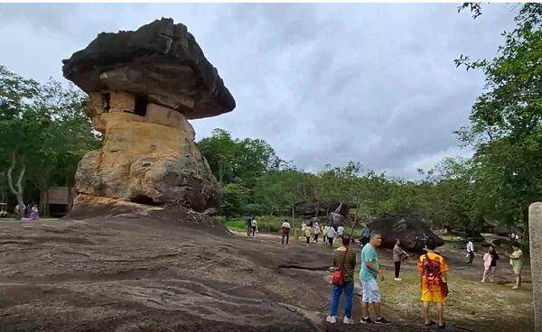 นทท.ชมอุทยานฯภูพระบาทคึกคัก ปลื้มมรดกโลกแห่งใหม่