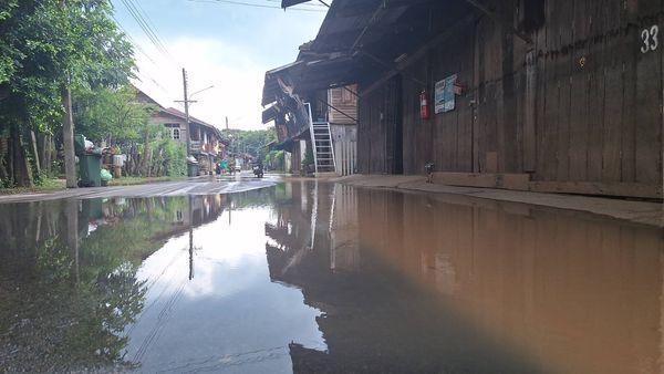 ประมวลภาพน้ำท่วมชุมชนตลาดเก่า จ.ปราจีนบุรี