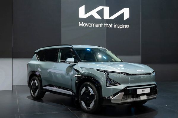 KIA EV5 เริ่มต้น 1,249,000 บาท รถ EV แบบ SUV 5 ที่นั่ง วิ่งไกลสุด 665 กม. แบตเตอรี่ 88 kWh