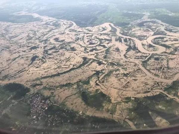 ชาวเน็ตแชร์ภาพอุบลฯระทม น้ำท่วมมองไม่เห็นแผ่นดิน