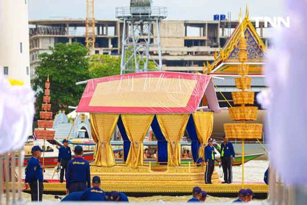 กองทัพเรือเตรียมความพร้อม ผูกทุ่นประกอบกาพย์เห่เรือเฉลิมพระเกียรติในหลวง