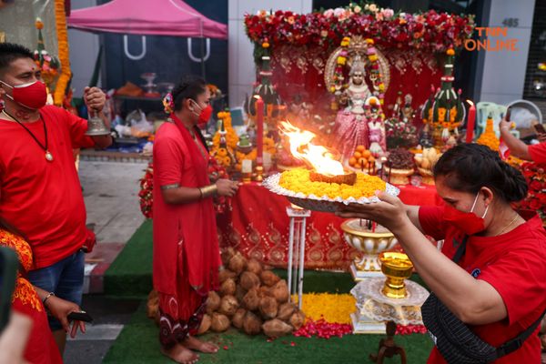 ค่ำคืนนวราตรี พิธีบูชาพระแม่อุมาเทวีสุดยิ่งใหญ่