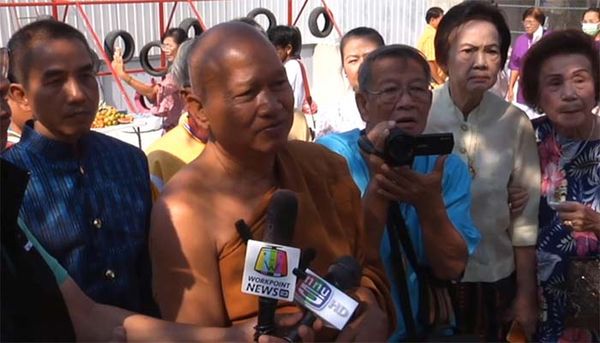 ‘ลิงลพบุรี’ ได้บ้านใหม่ที่วัดพระบาทน้ำพุรับวาเลนไทน์ บรรเทาประชากรล้นเมือง