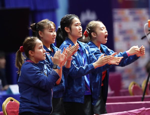 'ปิงปองสาวไทย' ถล่มมาเลเซีย 3-0 คู่ คว้าแชมป์ทีมหญิงซีเกมส์ 2 สมัยซ้อน