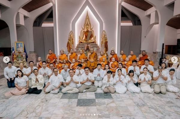 แพนเค้ก ร่วมพิธีบรรพชาสามเณร ปลูกปัญญาธรรม ปี 9 (มีคลิป)